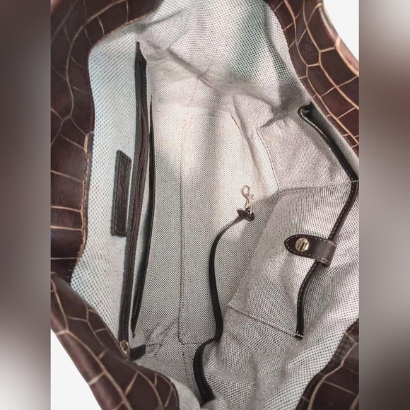 Dooney & Bourke Croco Embossed Lock Sac Hobo Bag W/ Pouch & Keychain - Picture 8 of 16